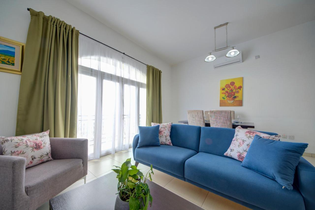 St Julians 2 Bedroom Apartment With Commanding Seaviews By Shortletsmalta Saint Julian's Eksteriør bilde